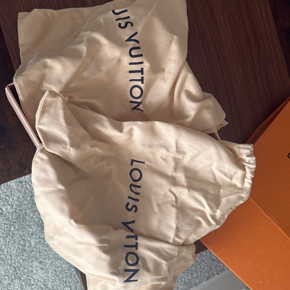 Tan Suede Women's LV ankle boots - Picture 6 of 6
